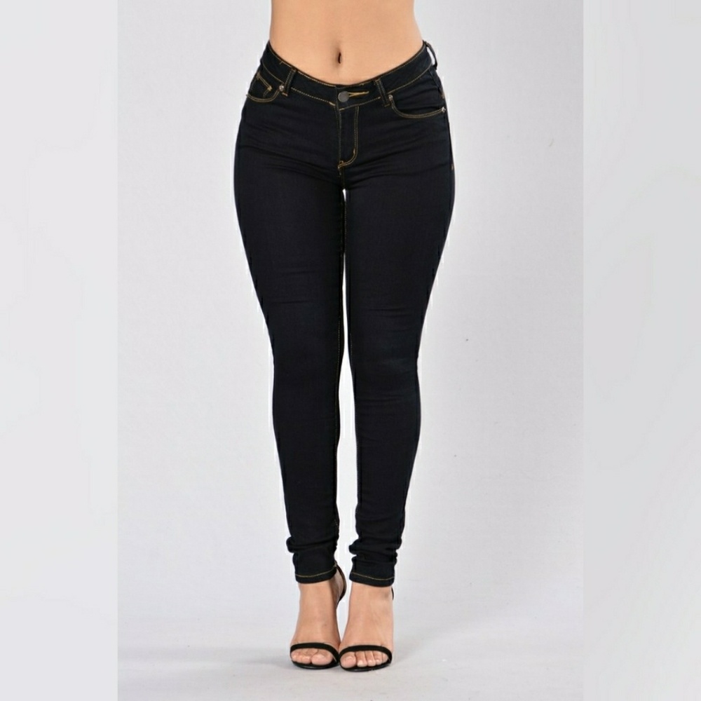 NWT Booty shaping jeans - 0